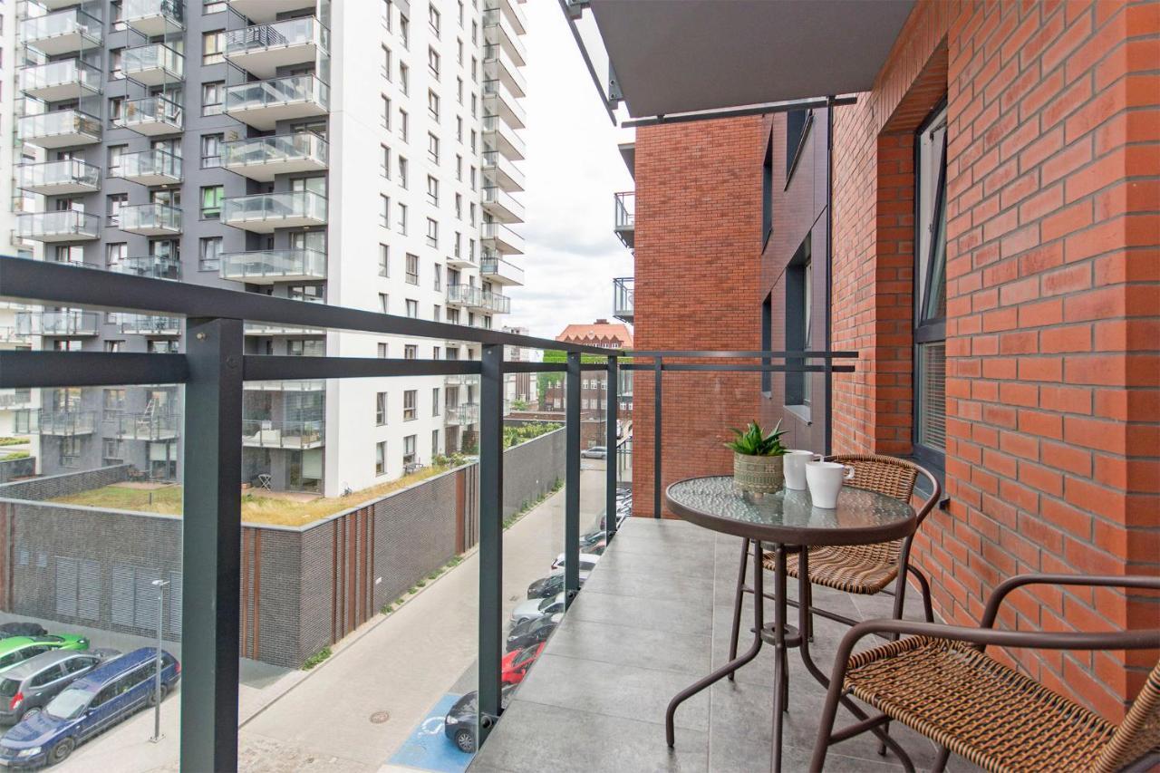 City Center - Walowa I Popieluszki By Apartmore Gdańsk Buitenkant foto